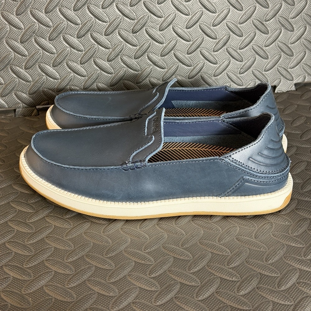 OluKai Kakaha Nia Mens Size 9 Loafers Navy Leather Slip On Boat Beach Shoes EUC!